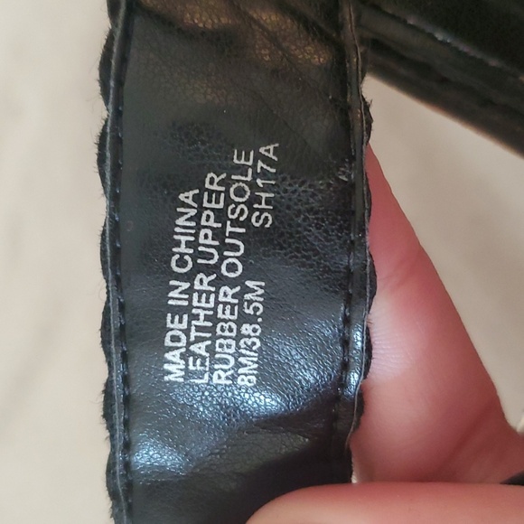 Michael Kors Black Gladiator Sandals - Picture 6 of 7